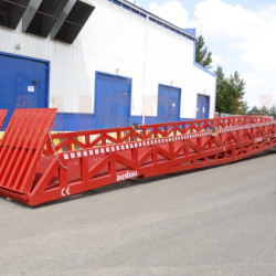 Rampa de carga móvil AUSBAU a medida