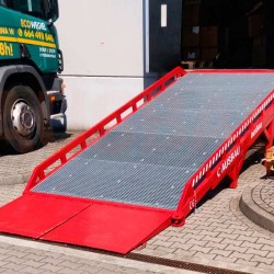 Rampa para muelles de carga AUSBAU-DG (tipo «Almacén-Tierra»)